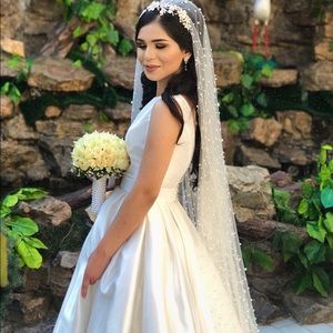 Meet your Posher, Madina